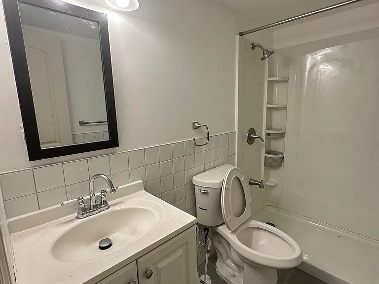 1007 SW Kings Cross Rd — Photo 11