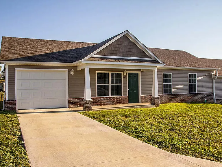 113 Salem Springs Dr — Photo 1
