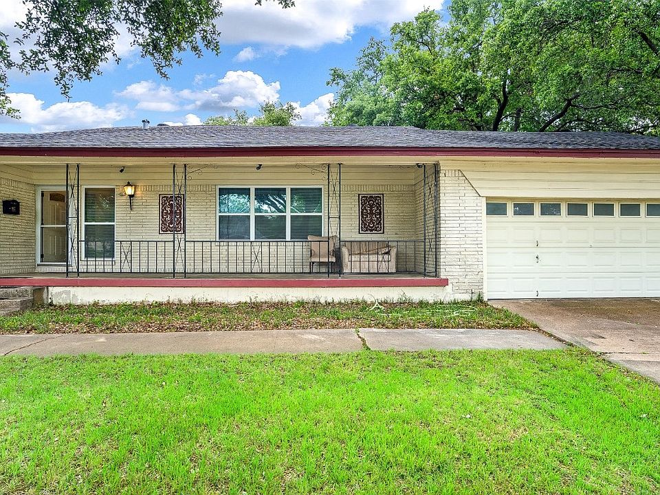 917 Danish Dr, Grand Prairie, TX 75050 | MLS #20315535 | Zillow