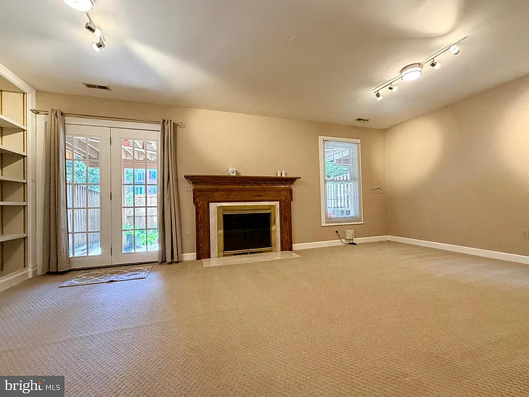 4722 Minor Cir — Photo 42