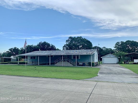2nd image of 4858 Cambridge Dr