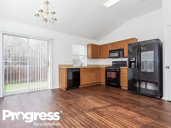 4th image of 7402 Cresswell Dr