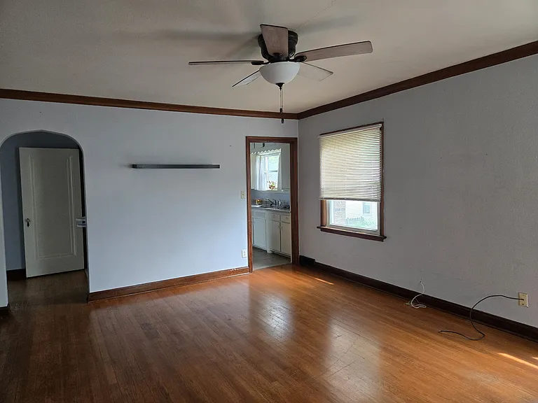 2615 Davenport Ave #2 — Photo 8