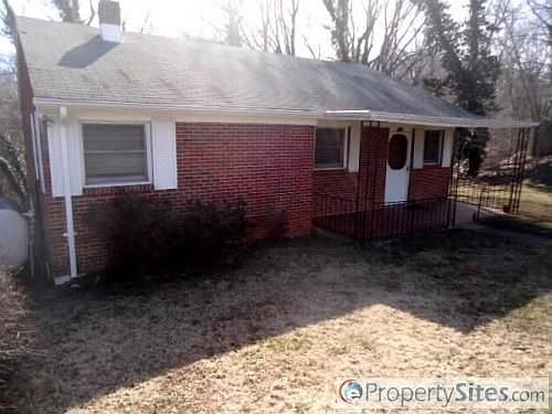 2nd image of 744 Selene St