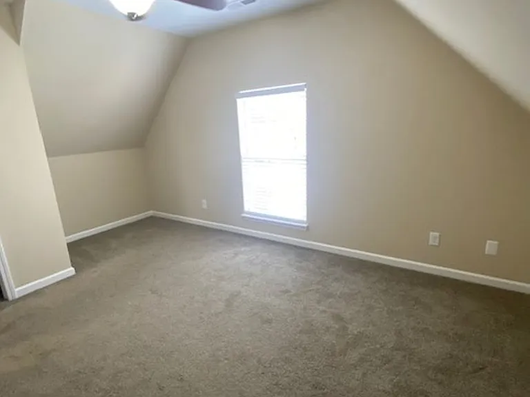 3057 Holly Brook Cir NE — Photo 16