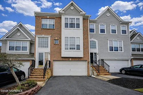 319 Bernard Dr Photo 1