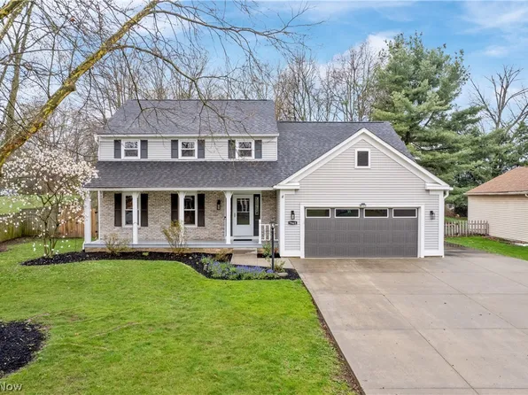 7965 Sandleford Ave NW, North Canton, OH 44720