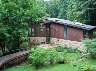 1 Gat Creek Rd, Charleston, WV 25314