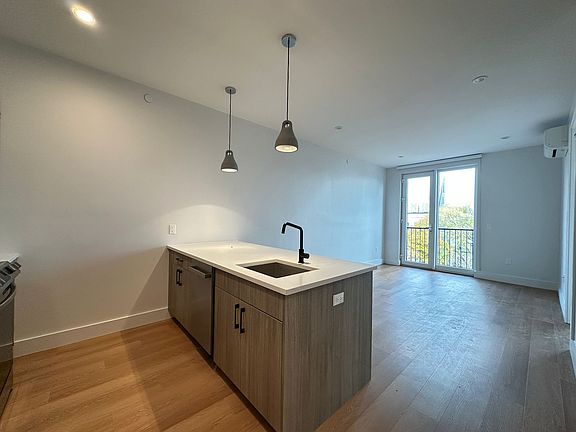 3rd image of 547 Martin Luther King Dr #52E