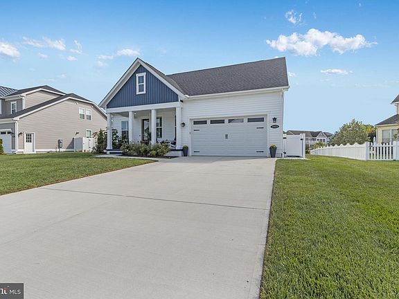 2nd image of 30929 Sea Breeze Ln