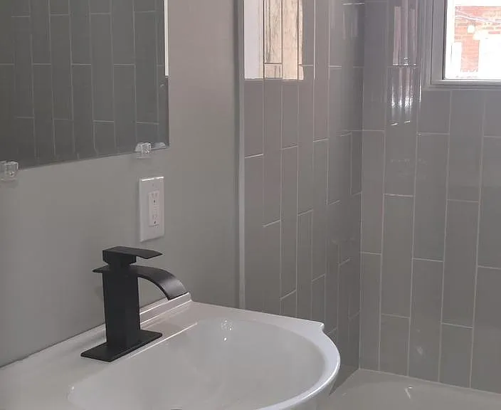 2324 Watkins St — Photo 9