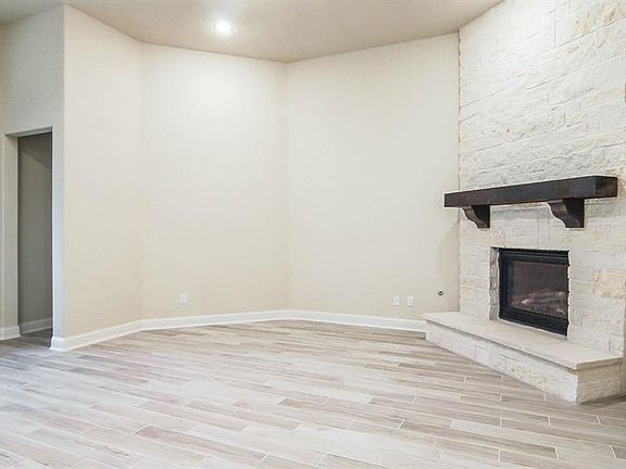 4th image of 18642 Fairmont Springs Ct