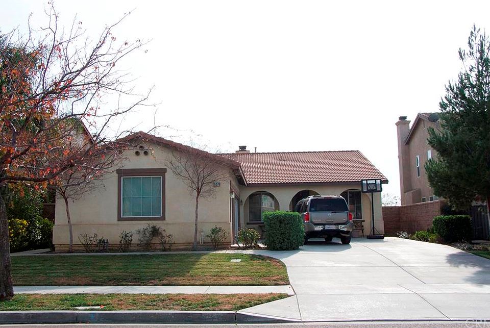 1st image of 15379 Garfield Dr
