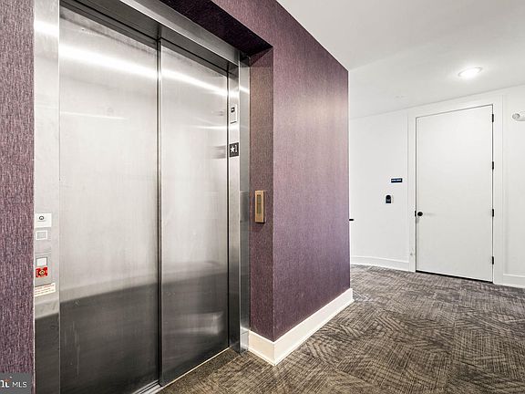 4th image of 1723 Francis St #3F