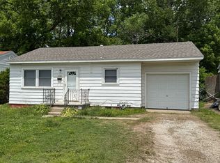 1413 E Pacific St, Springfield, MO 65803