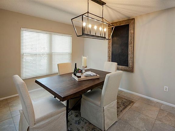 4th image of 4910 Oakshire Dr