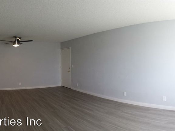 3rd image of 229 S Normandie Ave APT 10