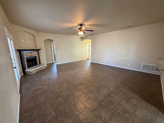 4th image of 601 W Little Dipper Dr