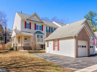 2 Winter Garden Ct, Olney, MD