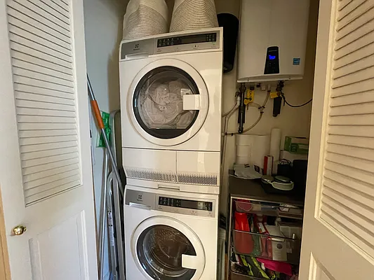 Rented by Highline Residential | media 29