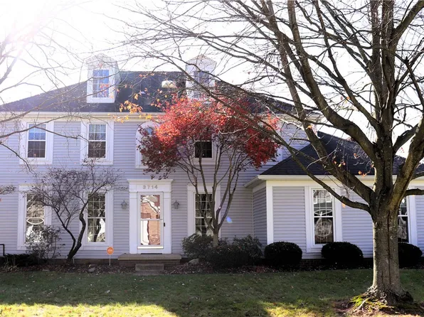 3714 Stratavon Dr NW, North Canton, OH 44720