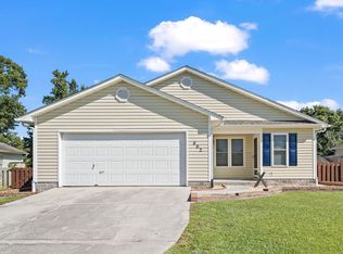 602 Raspberry Ct, Hubert, NC 28539