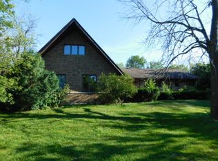 19760 S Schoolhouse Rd, New Lenox, IL 60451