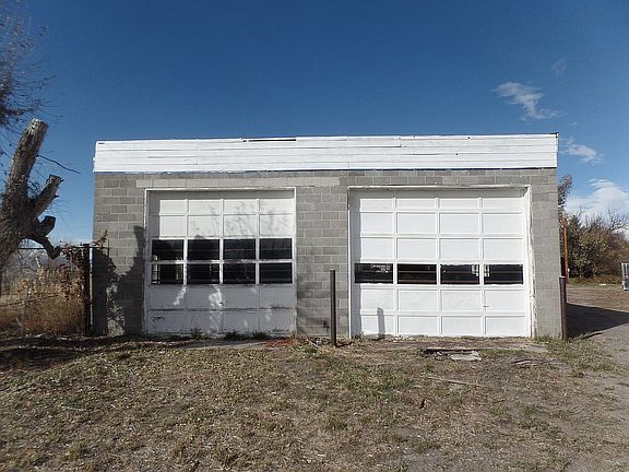 3rd image of 3325 W Main St