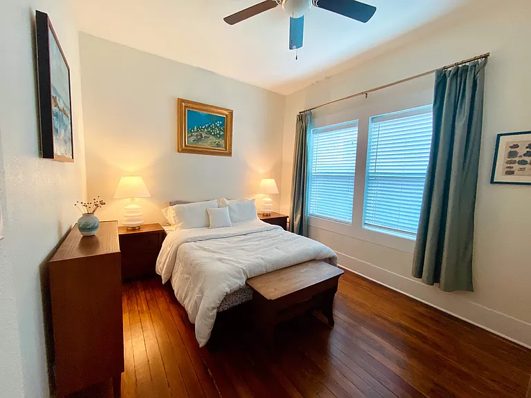 531 W Huisache Ave — Photo 11
