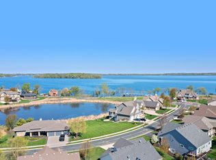 834 Beach Rd, Waconia, MN 55387