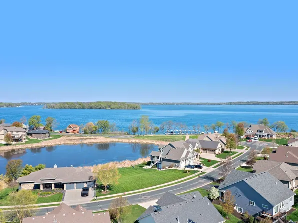 834 Beach Rd, Waconia, MN 55387