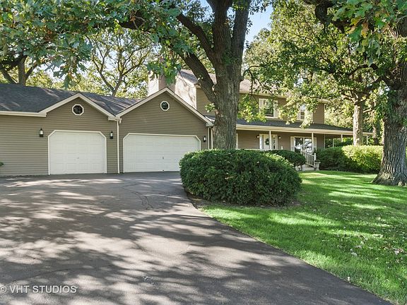 3rd image of 3N770 S Bridle Creek Dr