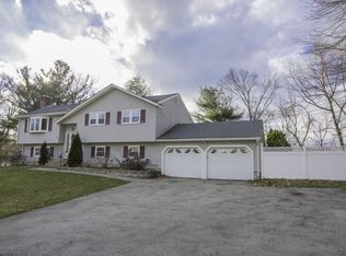 130 Eastgate Rd, Tewksbury, MA 01876