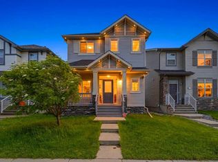 19 N Skyview Point Rd NE, Calgary, AB T3N 0G9