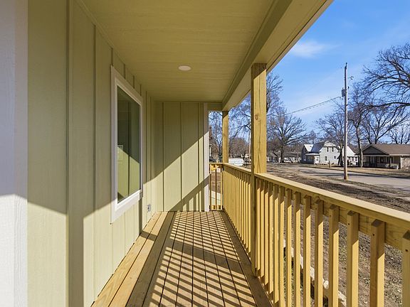 3rd image of 100 E 8th St