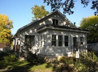 1021 Crooks St, Green Bay, WI 54301