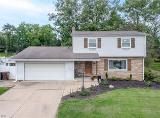 579 Inverlane Dr, Northfield, OH 44067