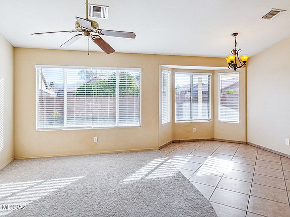 4th image of 9040 N Shadow Rock Dr