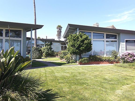 2nd image of 23921 E Cliff Dr