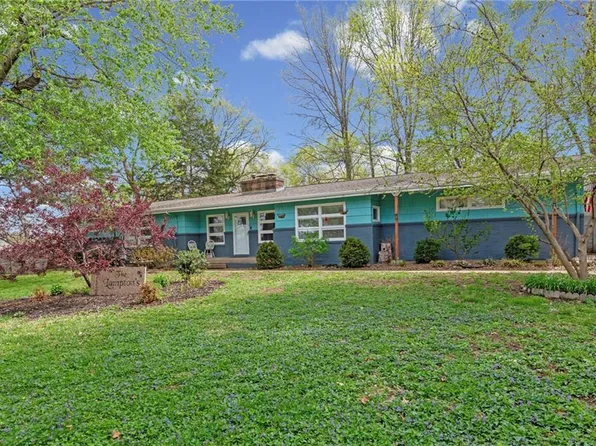 9935 W 85th St, Overland Park, KS 66212