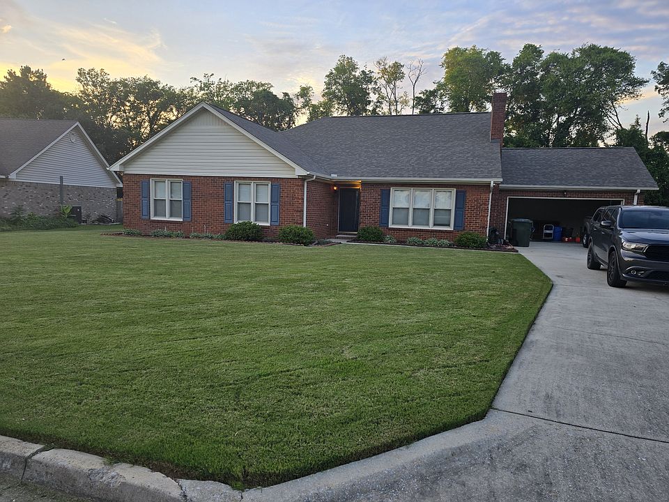 1st image of 1008 Cedarwood Dr SW