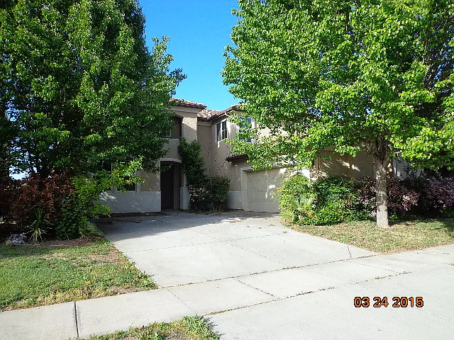 1741 McCarthy Ave photo 1