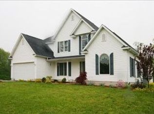 58400 Jennie Dr, Three Rivers, MI 49093