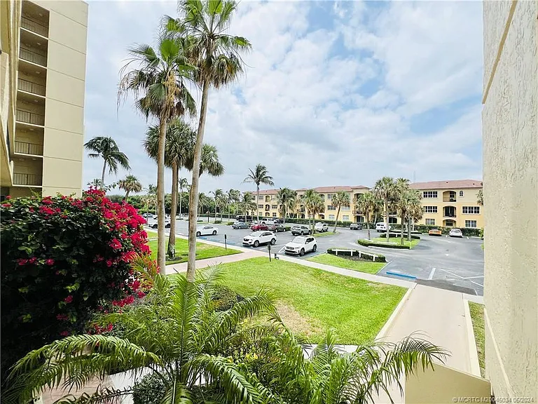 7430 S Ocean Dr — Photo 48