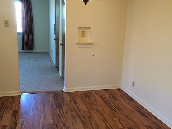 2nd image of 5932 Nagel Ave