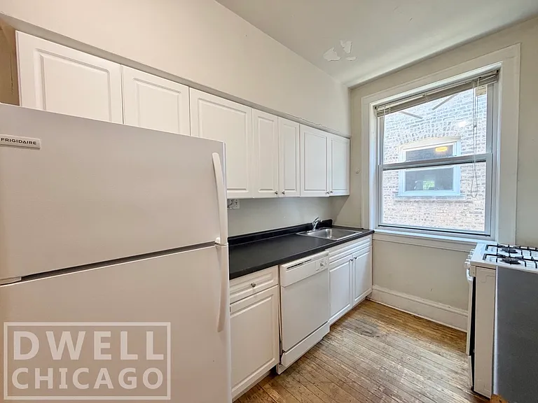 800 Judson Ave #2 — Photo 5
