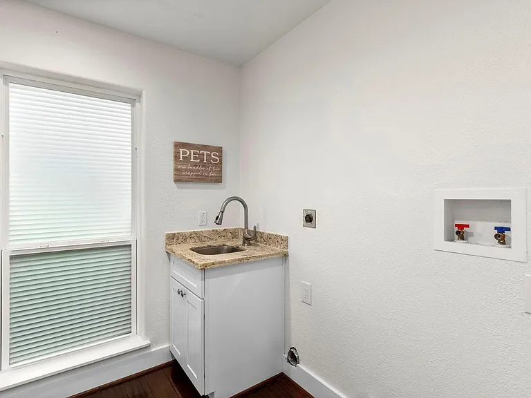 12523 Westerley Ln — Photo 18
