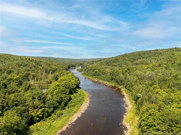 5th image of 124 Giants Glen Rd
