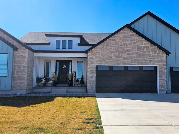 530 E Hetfield Dr #125, Grantsville, UT 84029