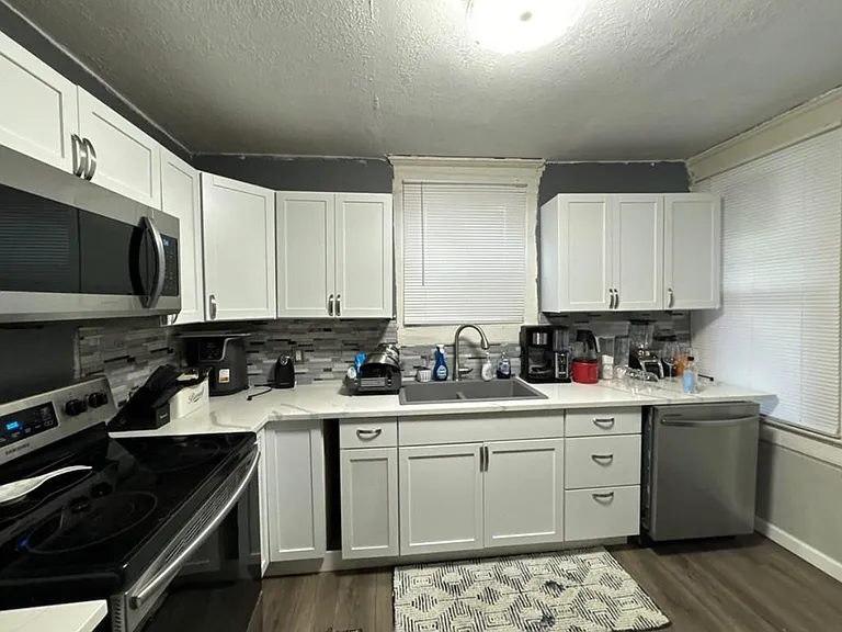3003 Park Ave — Photo 12
